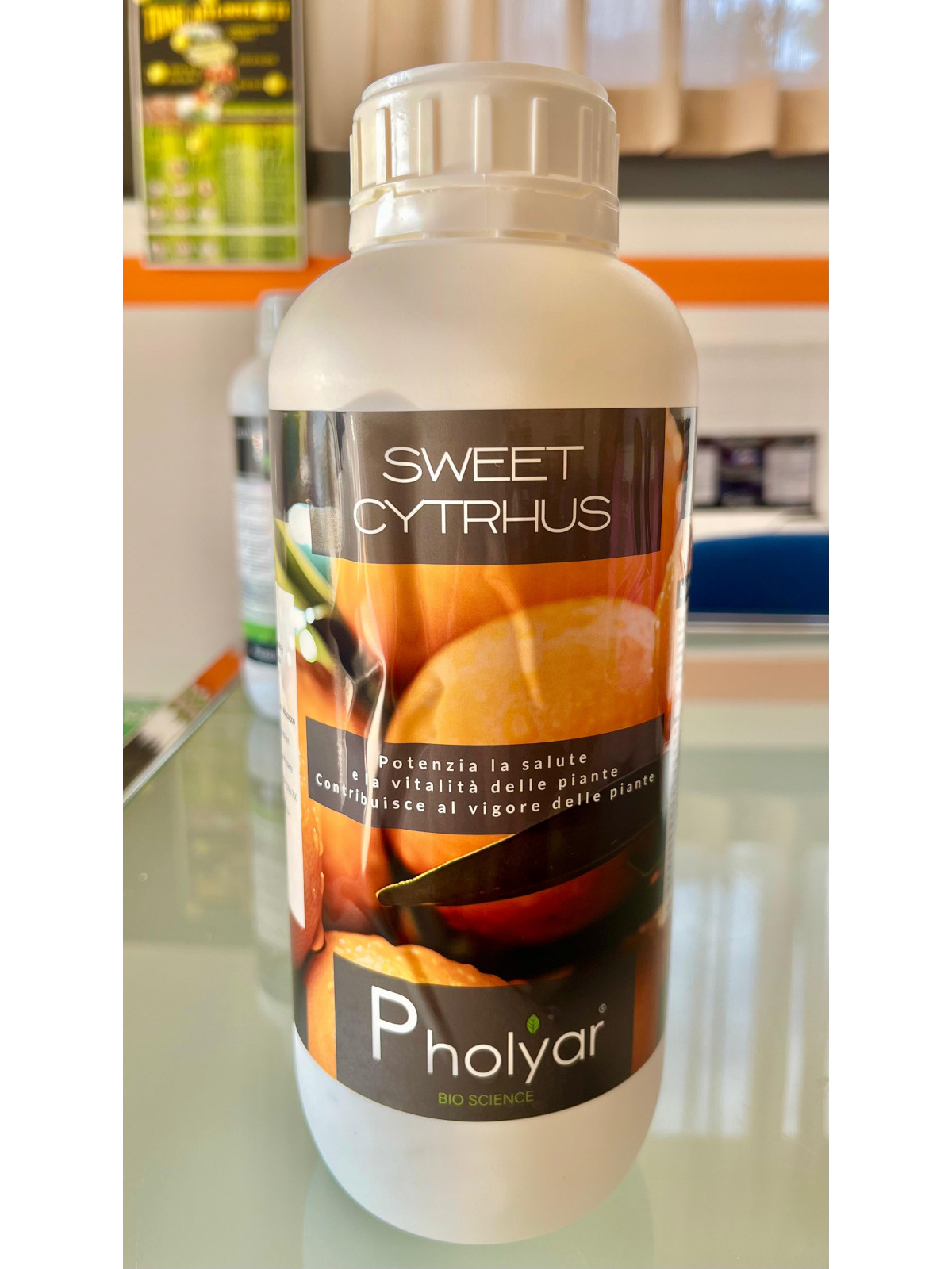 SWEET CYTRHU  è l’insetticida, fungicida e acaricida in microemulsione (ME) ideale per una difesa sostenibile delle colture.
